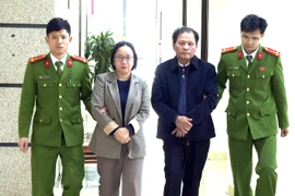 Khởi tố 2 giám đốc công ty xe điện chở khách du lịch ở Sầm Sơn