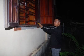 Trộm tiền của mẹ ruột rồi dựng hiện trường giả qua mắt công an