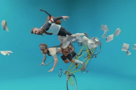 Đóng băng mọi thứ trong clip 'Samoliot' của 5Nizza