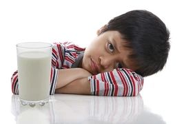 Con ngán sữa: Đừng giải quyết bằng roi