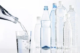 Nước sôi để nguội quá 3 ngày sẽ sinh ra chất gây ung thư