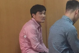 Bị cáo 'than' nghèo, đã không cướp được còn bị đóng... phạt cao