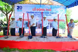 Khởi công xây dựng Trường Đèn Đom Đóm thứ 20