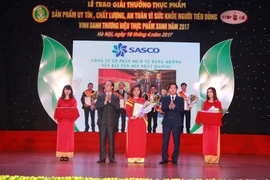 Nước mắm Phú Nhĩ đạt thương hiệu Thực phẩm xanh ​