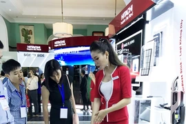 Hitachi ra mắt dòng sản phẩm thiết yếu gia đình