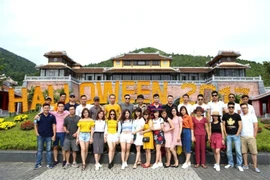 Gặp Lọ Lem, Aladdin… ở Halloween Sun World Ba Na Hills 