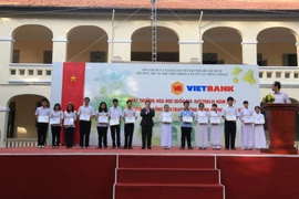 Vietbank: 30 học bổng cho trường chuyên Lê Hồng Phong