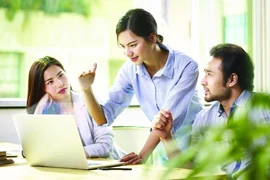 Khi bảo hiểm cùng khách hàng “lấn sân” đầu tư