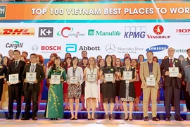 Manulife VN: Nơi làm việc tốt nhất ngành bảo hiểm 2017