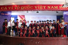 ĐH Công nghệ Sài Gòn trao bằng thạc sĩ khóa đầu tiên 