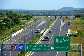 Đón sóng hạ tầng, Lagi tăng tốc trên đường đua BĐS biển