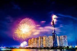 Đêm thượng lưu đầu tiên tại “đỉnh cao mới” của Sài Gòn