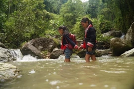 “Xây cầu đến lớp” - cần nhiều hơn nữa những tấm lòng