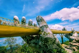 Vòng quanh thế giới ngắm những cây cầu độc nhất vô nhị