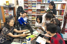 Chàng thủ thư khuyết tật và thông điệp sống tích cực