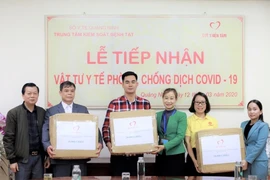 Vingroup tặng 140.000 khẩu trang cho 7 tỉnh biên giới