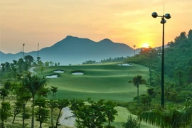 Sân golf Sun Group giành danh hiệu ‘Sân Golf tốt nhất châu Á’ 