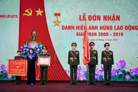 Viettel Networks đón nhận danh hiệu Anh hùng Lao động