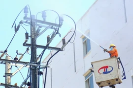 EVNCPC: Giảm khoảng 352 tỉ đồng tiền điện đợt 3 