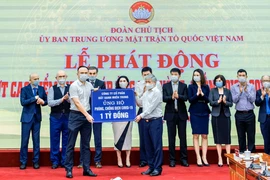 Đất Xanh Miền Trung: 3 tỷ đồng tặng Quỹ vaccine phòng chống COVID-19