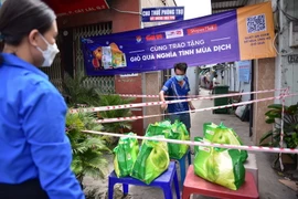 Hành trình lan tỏa yêu thương của 2.000 giỏ quà nghĩa tình đầu tiên