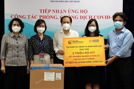 T&T Group và SHB tặng TP.HCM 2 triệu bộ kit xét nghiệm nhanh