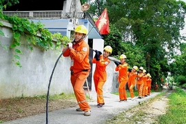 EVNNPC luôn đổi mới, nâng chất lượng phục vụ khách hàng