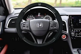 Bọc vô lăng da và những lưu ý quan trọng người chơi xe nên biết