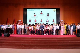 Hơn 600 sinh viên Đại học Luật Huế được trao bằng tốt nghiệp