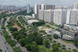 Siết tín dụng địa ốc, cơ hội nào vực dậy thị trường địa ốc nửa cuối năm?