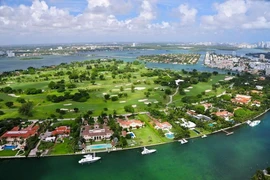 Mang golf về nhà – đam mê được thỏa mãn ở Sunneva Island 