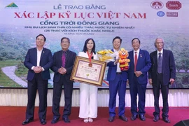 Khu du lịch sinh thái Cổng trời Đông Giang: Lập kỷ lục Việt Nam với nhiều thác nước tự nhiên nhất