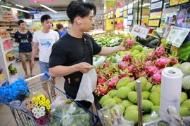 Co.opmart và Co.opXtra giảm giá mạnh ba ngày cuối tuần