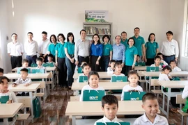 BIDV thực hiện chương trình an sinh xã hội ‘Sắc mầu trên giấy, trường học trên đồi’ tại Thanh Hóa