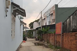 TP.HCM yêu cầu báo cáo nhà sai phép ở Hóc Môn