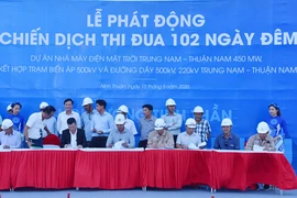 Triển khai dự án điện mặt trời 12.000 tỉ đồng 