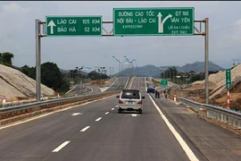 Phát hiện nhiều xe trốn phí trên cao tốc Nội Bài - Lào Cai