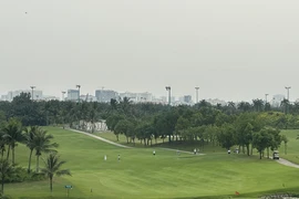 Sau Tân Sơn Nhất, tiếp tục đề xuất chuyển sân golf phía Nam TP.HCM thành công viên 