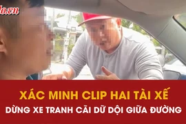 Xác minh clip hai tài xế dừng xe tranh cãi dữ dội giữa đường