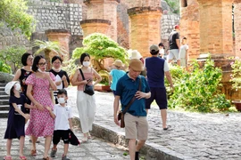 Khánh Hòa mở các dịch vụ để thu hút khách du lịch (ảnh: Công Nguyên)