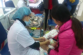 Vaccine dịch vụ tiếp tục khan hiếm đến hết năm 2016