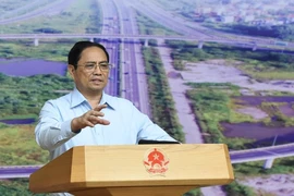 Thủ tướng nêu điểm sáng về giải phóng mặt bằng ở 2 dự án tại Hà Nội và TP.HCM 
