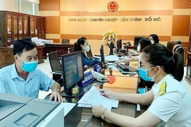 Bộ Tài chính đề nghị tạm hoãn xuất cảnh với cá nhân, doanh nghiệp nợ thuế
