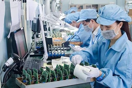 Dòng vốn 15 tỉ USD rót vào Việt Nam 6 tháng đầu năm
