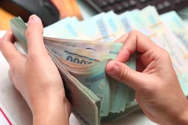 Ủy ban chứng khoán xử phạt doanh nghiệp 'hô biến' lỗ thành lãi