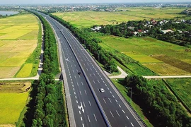 Đưa 214 km cao tốc Bắc - Nam phía Đông vào khai thác trước 10-3