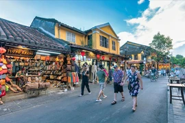 Chính sách thị thực thuận lợi, khách quốc tế đến Việt Nam tăng mạnh