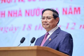 Thủ tướng: Cương quyết cắt giảm thủ tục hành chính rườm rà, vòng vo