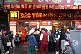 Bảo Tín Minh Châu lên tiếng sau khi tạm ngừng giao dịch nhiều cửa hàng