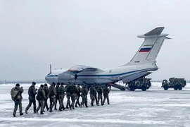 Nga lập phi đội hỗ trợ Kazakhstan, 12 máy bay đã xuất phát